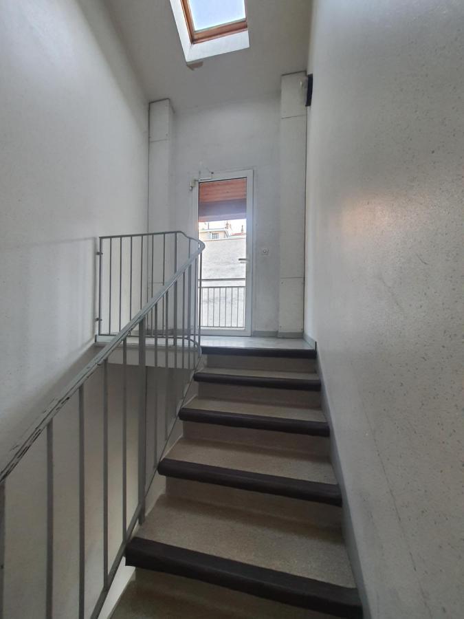 Studio Au Calme Espace Exterieur Parking Gratuit Dans La Rue Гренобль Екстер'єр фото